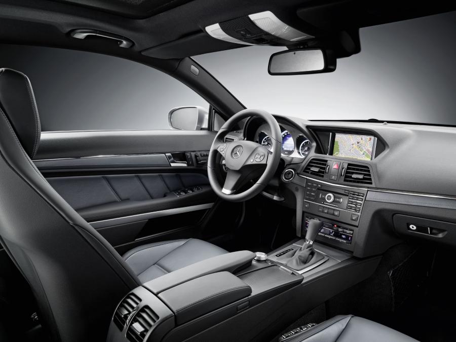  Mercedes-Benz E-Class Coupe 2010 года  (фото 65 из 84)
